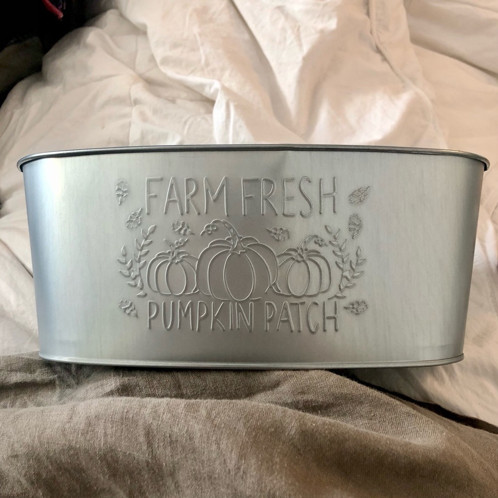 Decorative Tin container